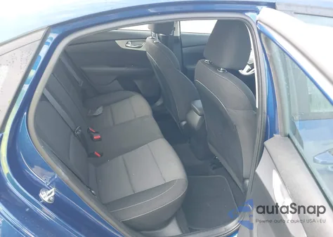 2024 Kia Forte Lxs z USA, uszkodzony, nr VIN 3KPF24AD6RE735762